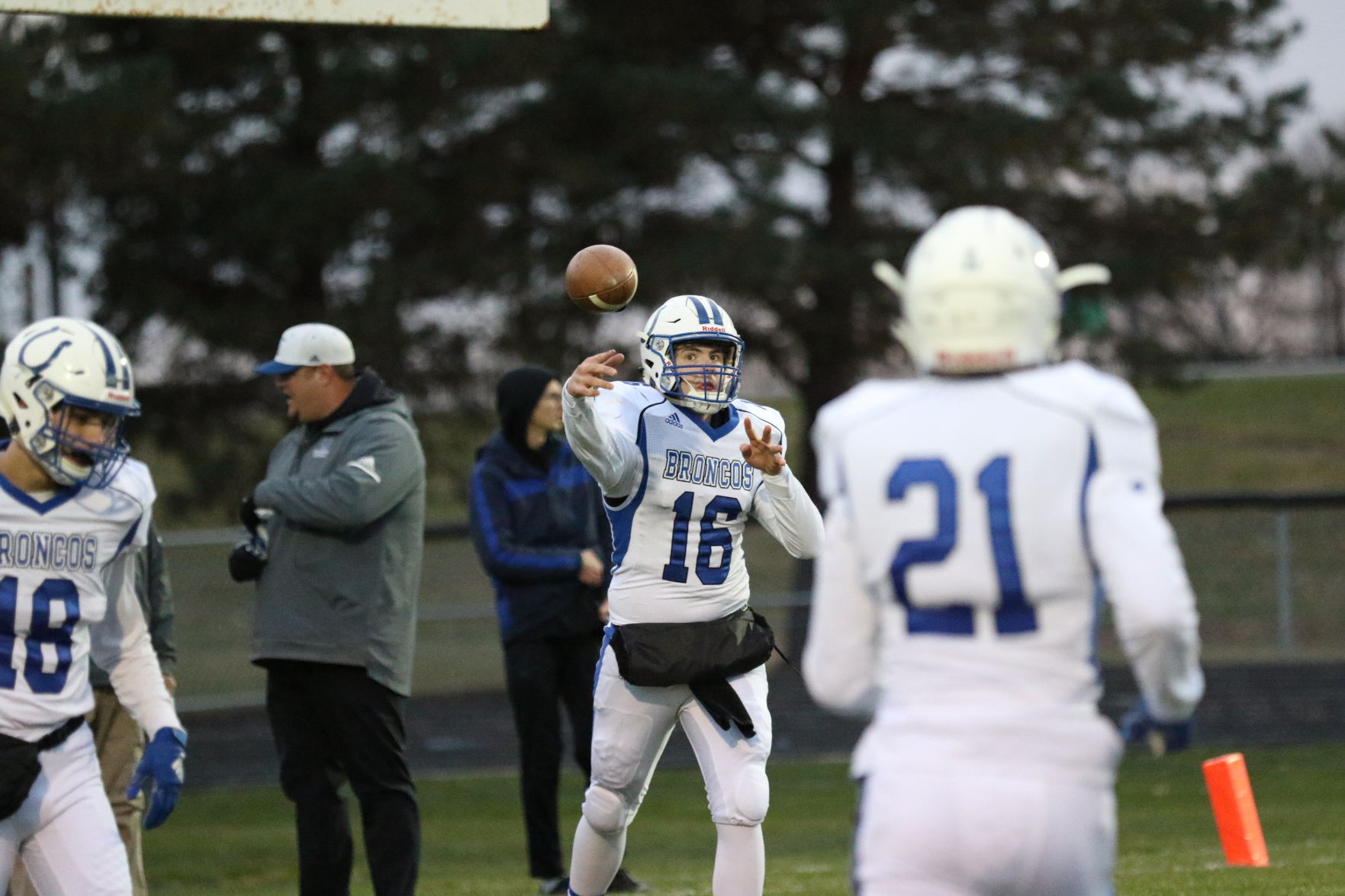 Centennial vs. Doniphan-Trumbull football 2.JPG